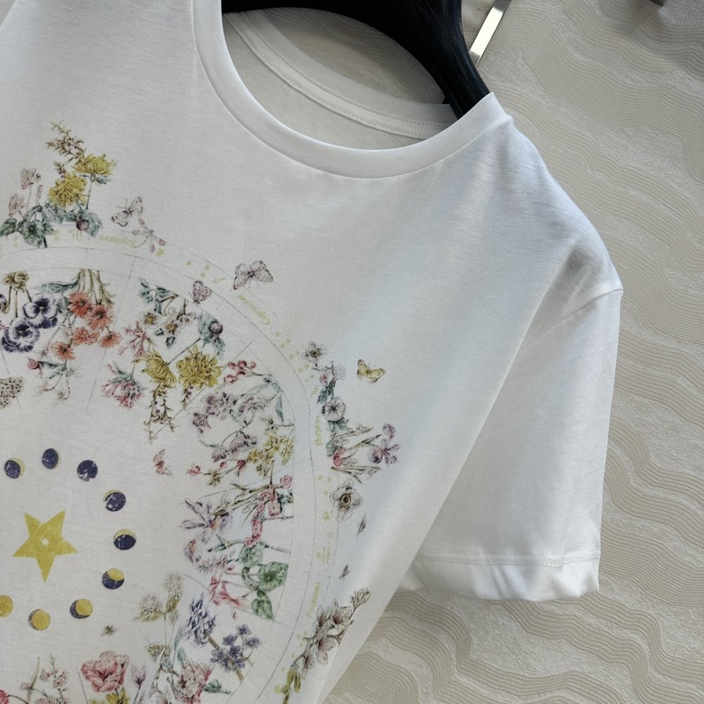 T-shirt women's фото 3