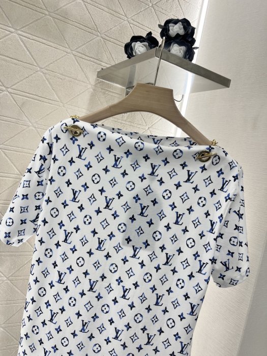 Футболка женская фото 4