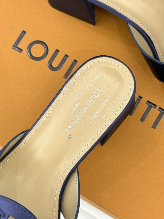 Босоножки фото 8