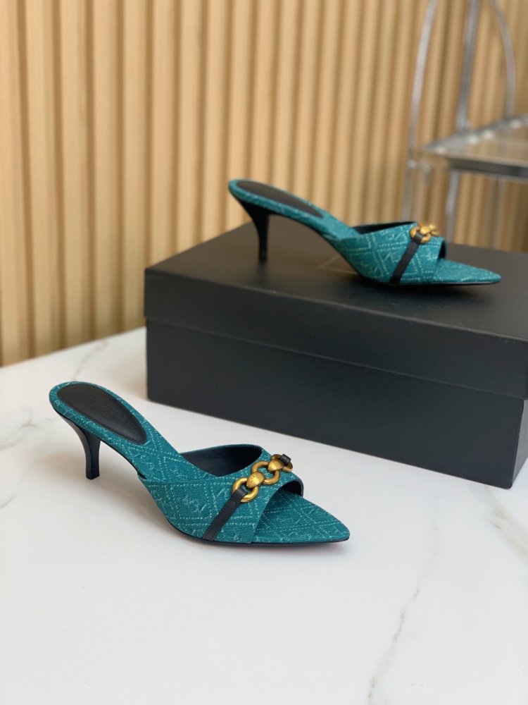 Босоножки фото 7