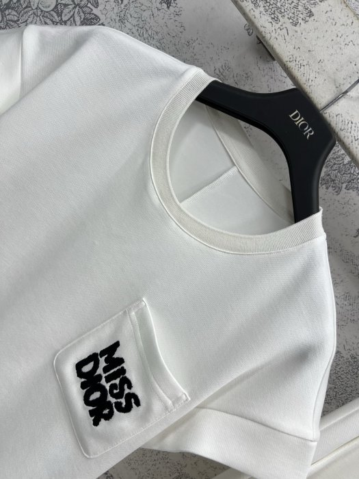 Костюм женский фото 2