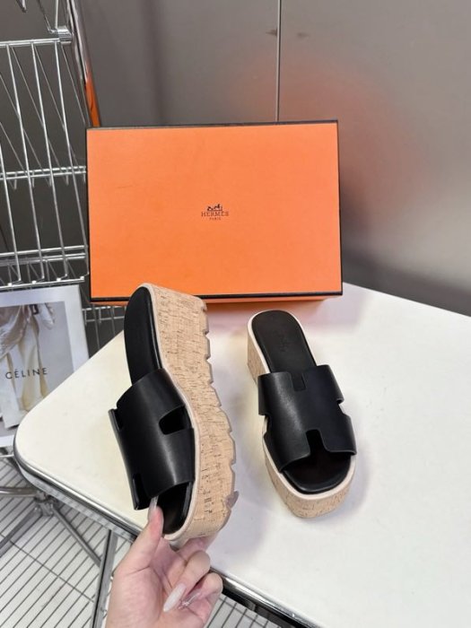 Босоножки фото 8