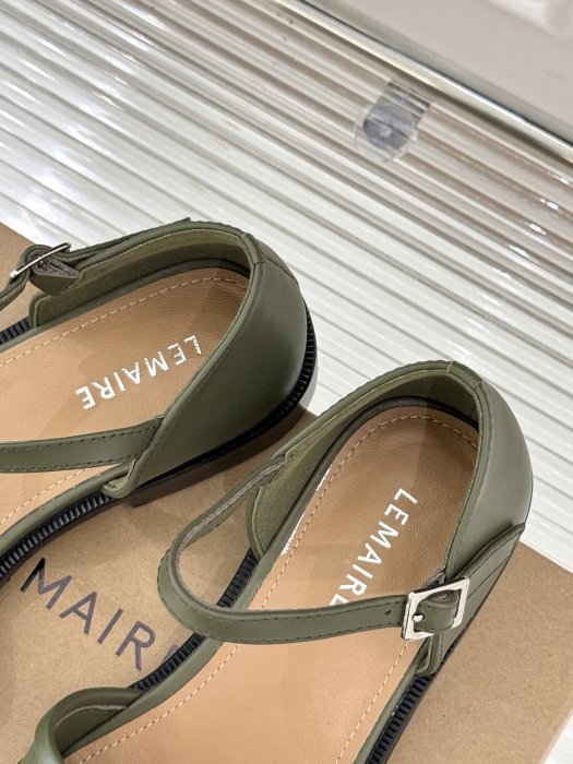 Босоножки фото 8