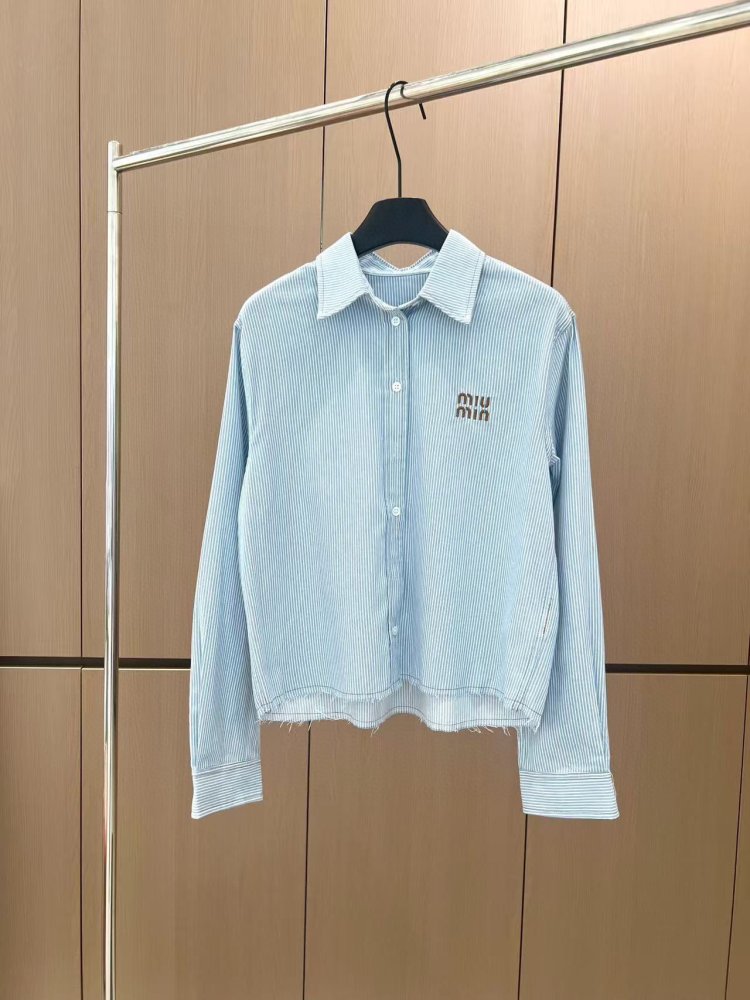 Костюм жіночий фото 3