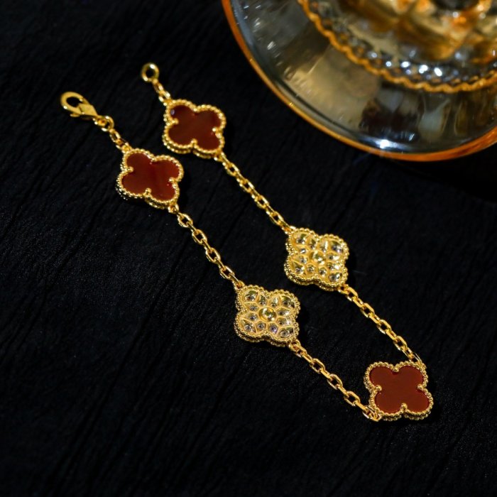 A bracelet фото 17
