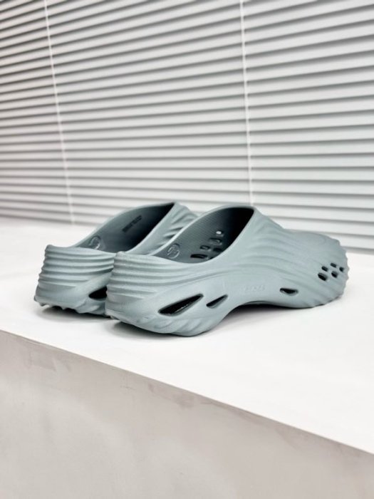 Шльопанці чоловічі фото 9