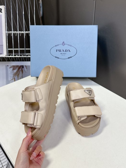 Шлепанцы фото 4