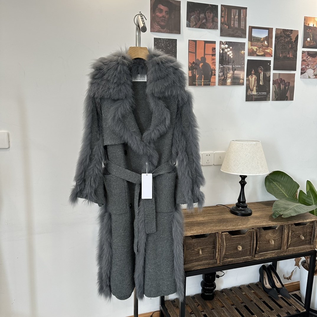 Coat women's