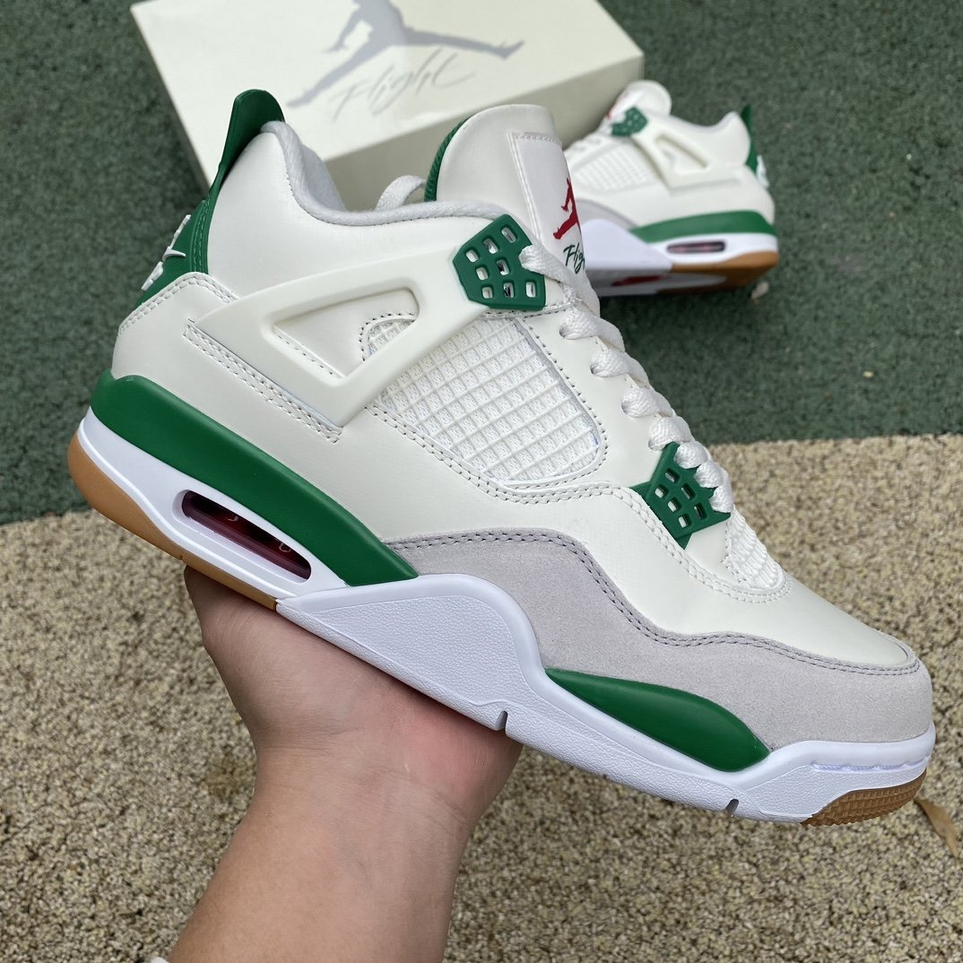 Кроссовки Air Jordan 4 SB Green DR5415-103