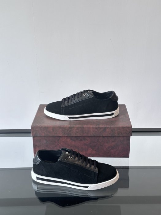 Кроссовки фото 4