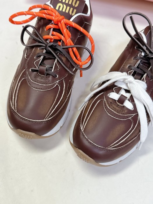 Кроссовки женские фото 7