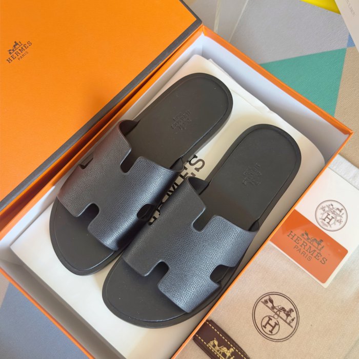 Шлепанцы женские фото 5