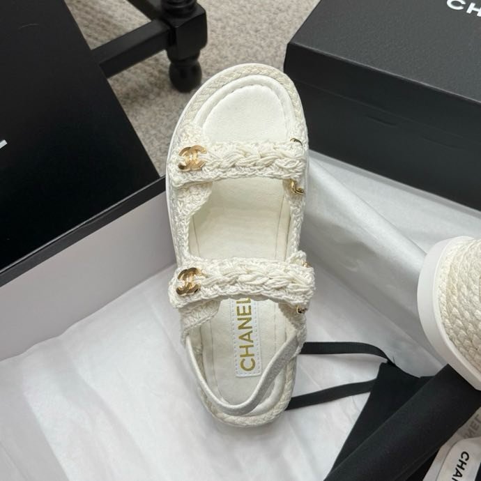 Сандалии женские фото 6