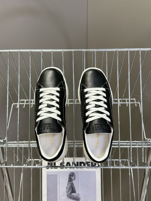 Кроссовки фото 6