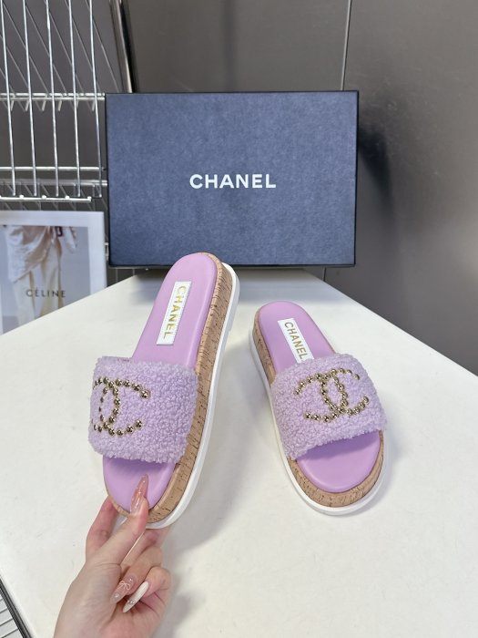 Шлепанцы женские фото 4