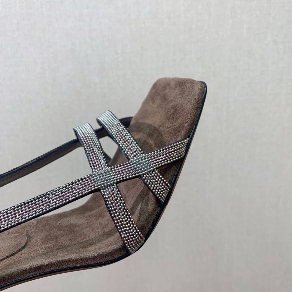 Босоножки фото 6