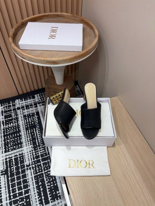 Босоніжки Dior Icon на товстому