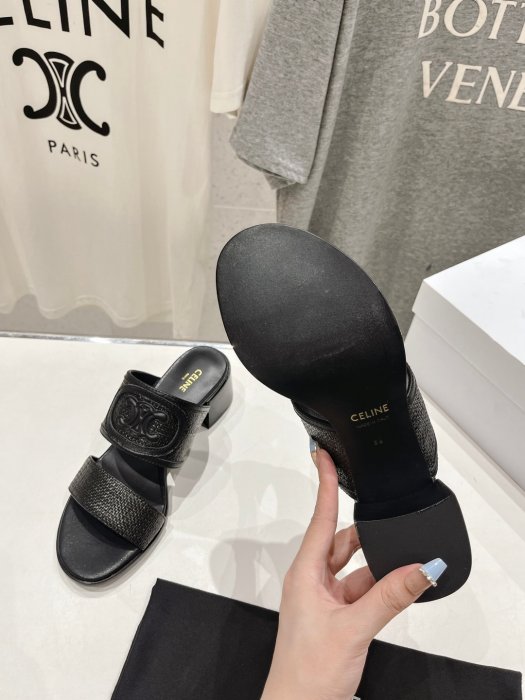 Босоножки фото 9