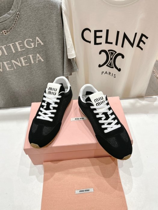 Кроссовки фото 2