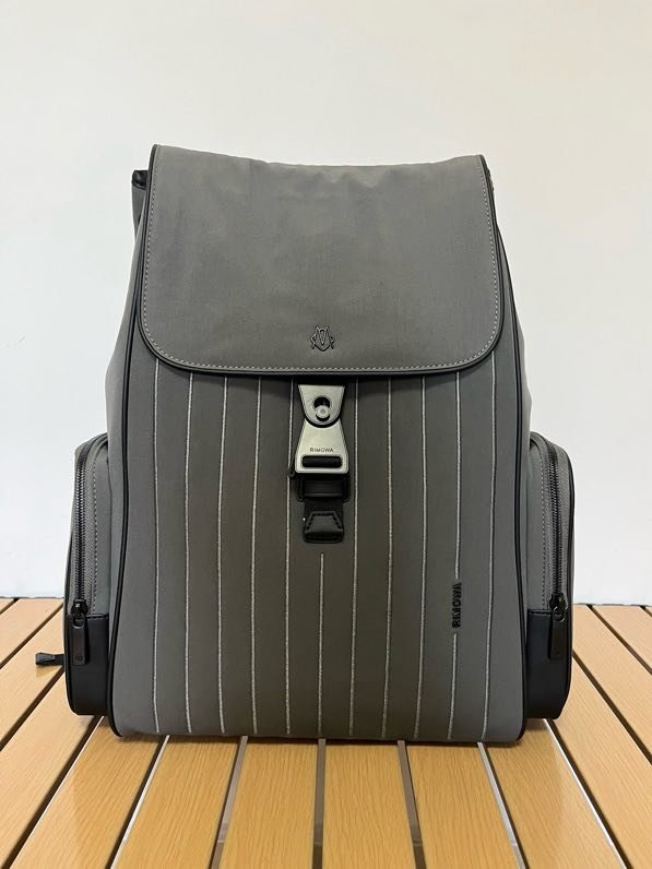 Рюкзак мужской из серии RIMOWA Never Still