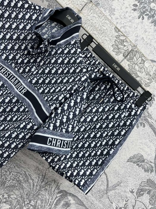 Костюм женский фото 6