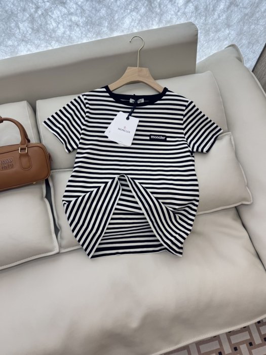 T-shirt women's фото 4