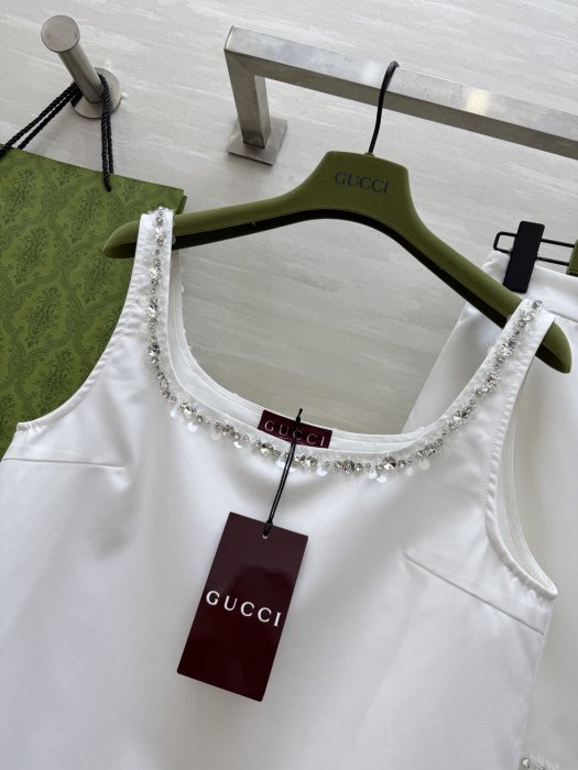 Костюм жіночий фото 3