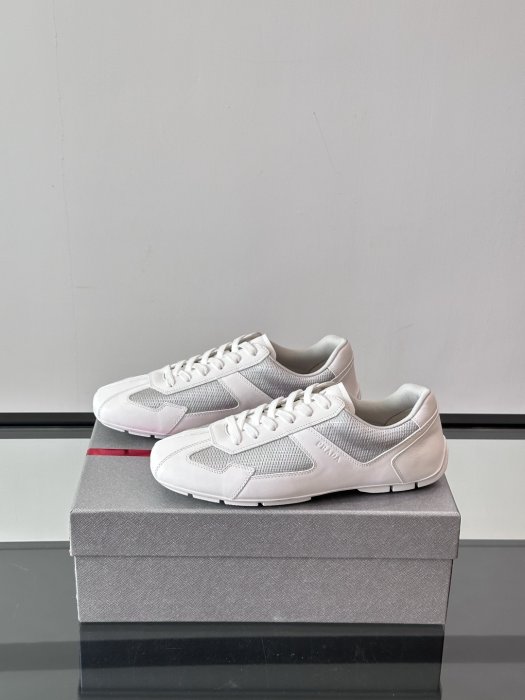 Кросівки чоловічі фото 3