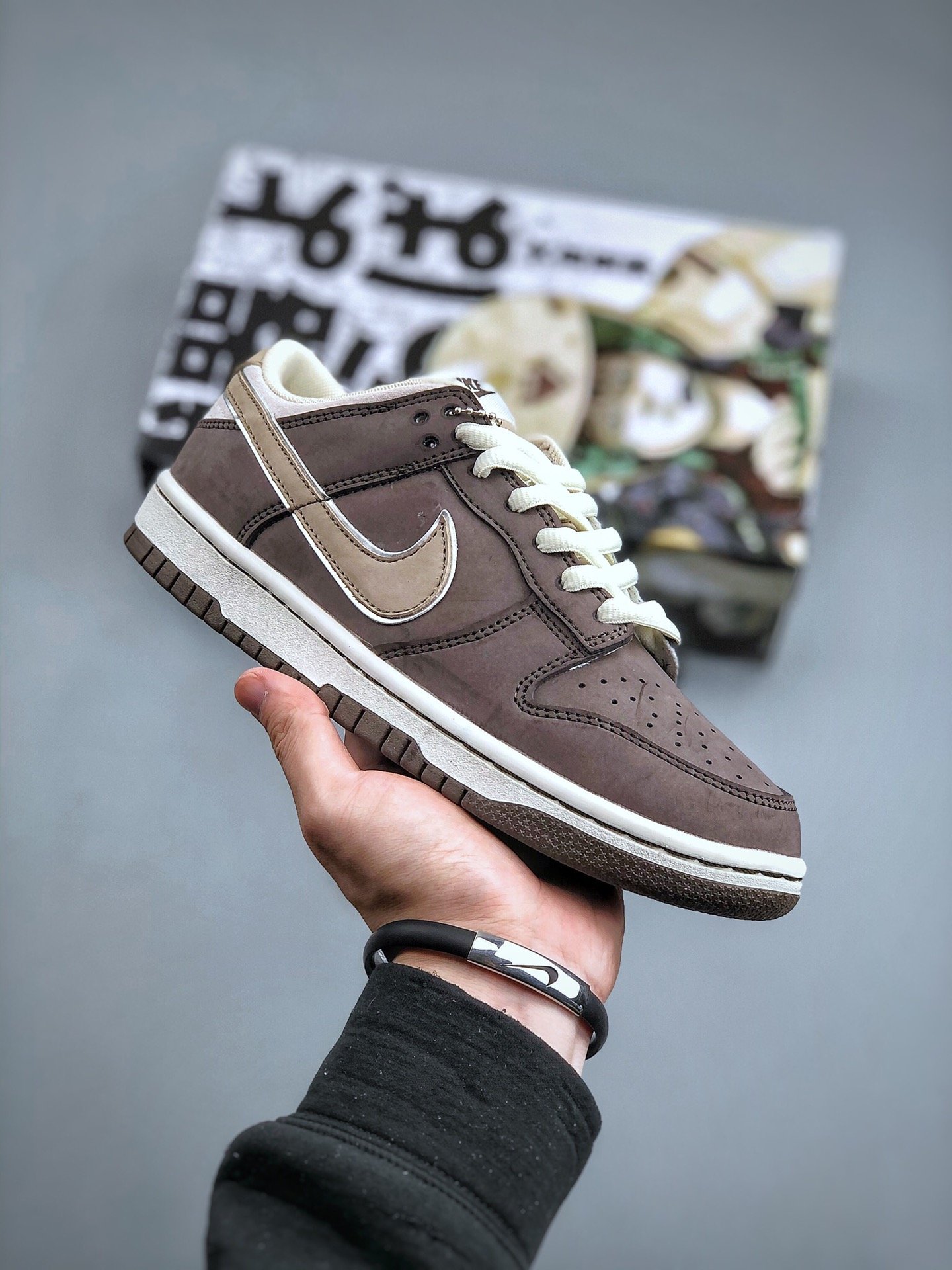 Кроссовки Otomo Katsuhiro x Nike SB Dunk Low LF0039-032