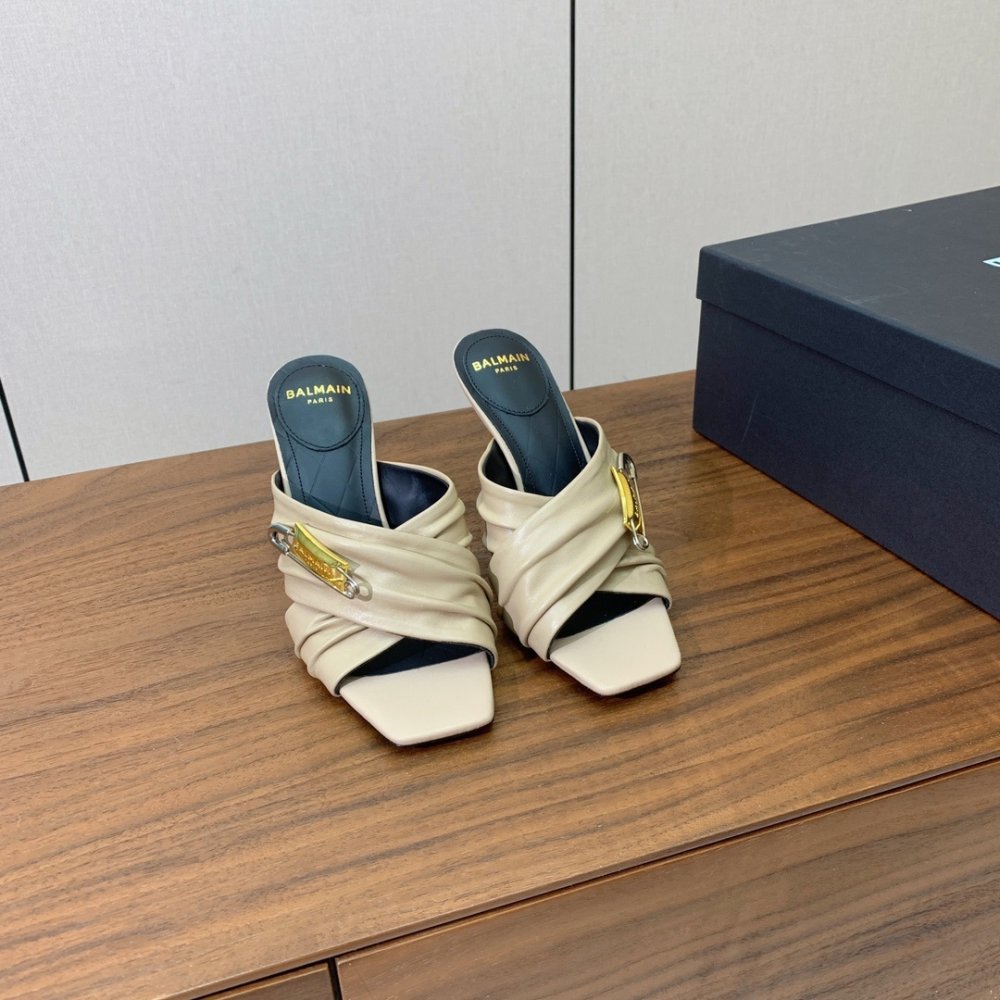 Босоніжки фото 6