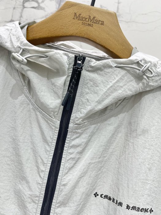 Куртка женская фото 3