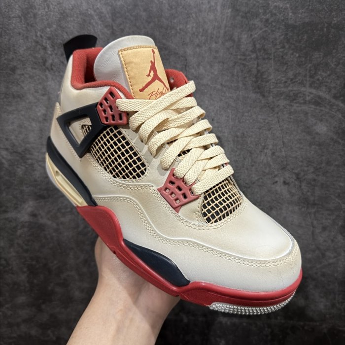 Кроссовки Air Jordan 4 Retro фото 3