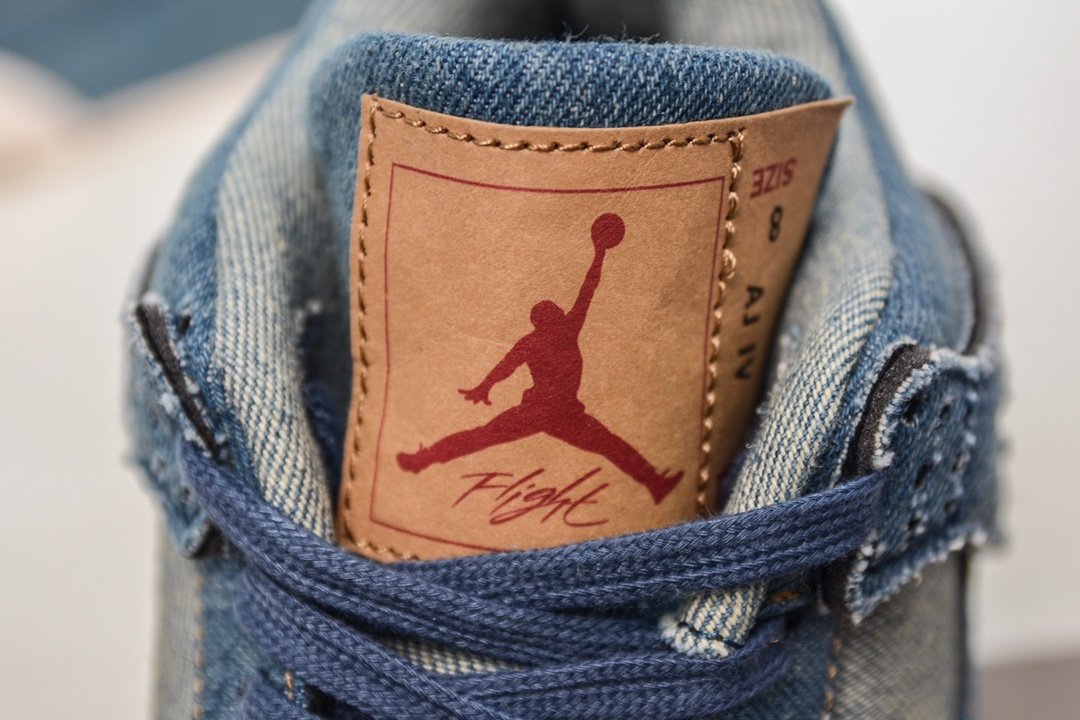 Кроссовки Air Jordan 4 Retro X Levis denim AO2571-401 фото 7