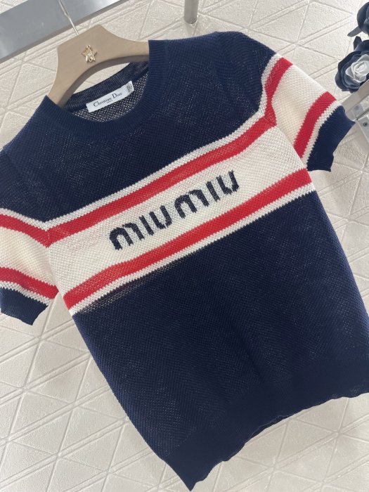 T-shirt women's фото 8