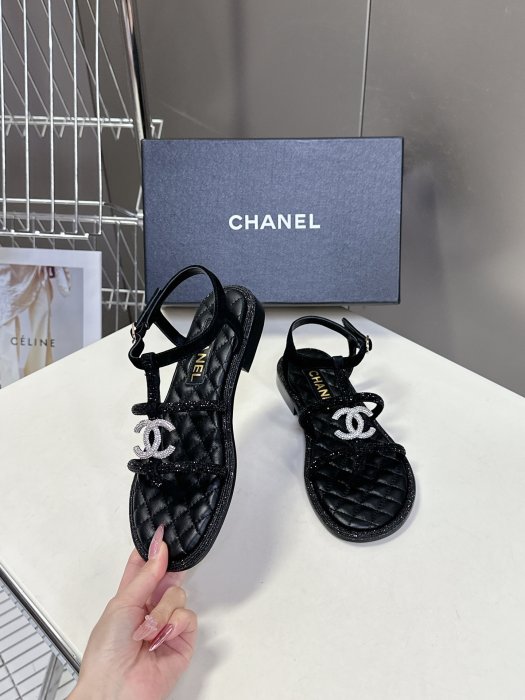 Сандалі жіночі фото 4