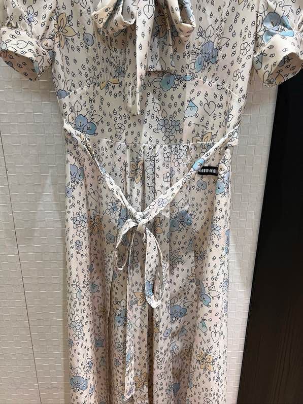 Платье с рукавами фонариками и принтом роз фото 5