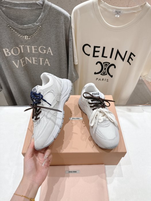 Кроссовки фото 4