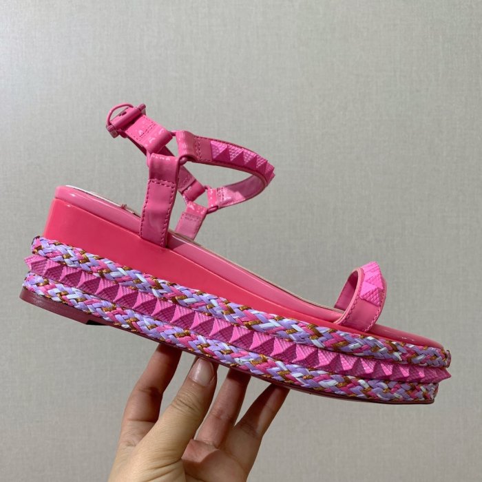 Босоножки фото 7