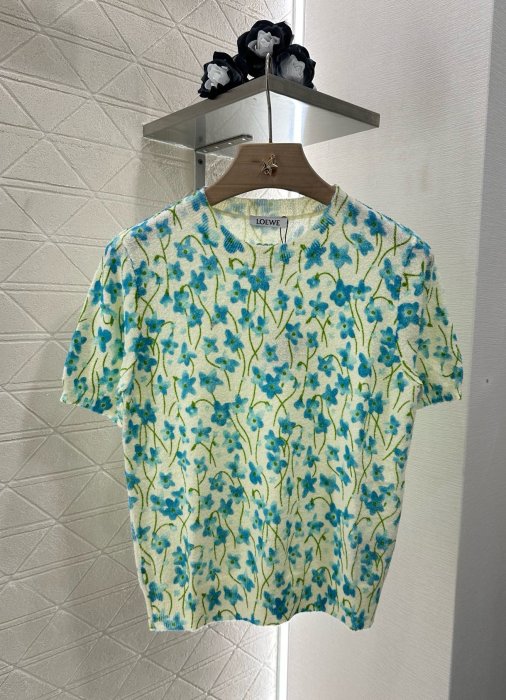 Футболка женская