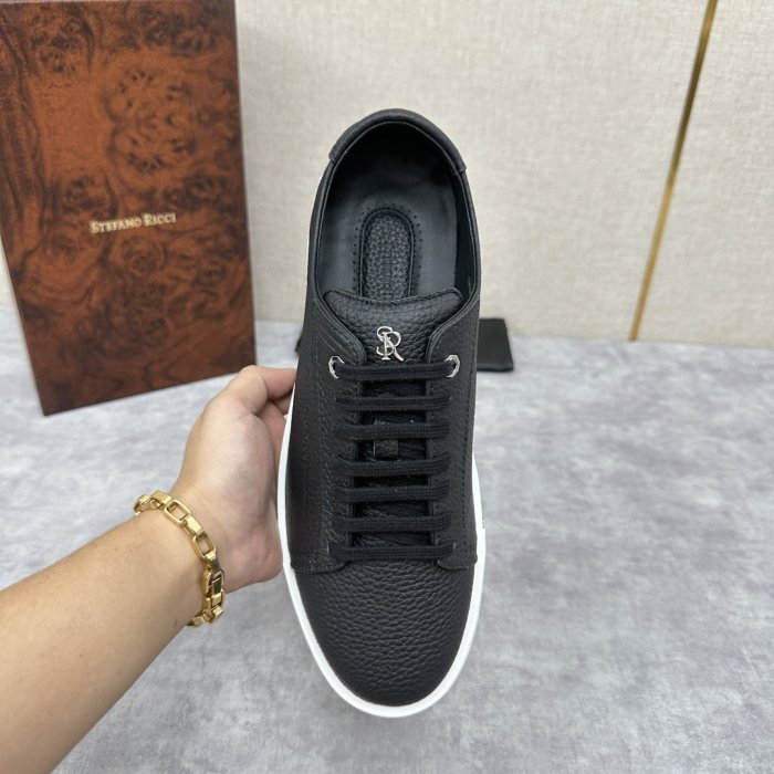 Кросівки фото 5