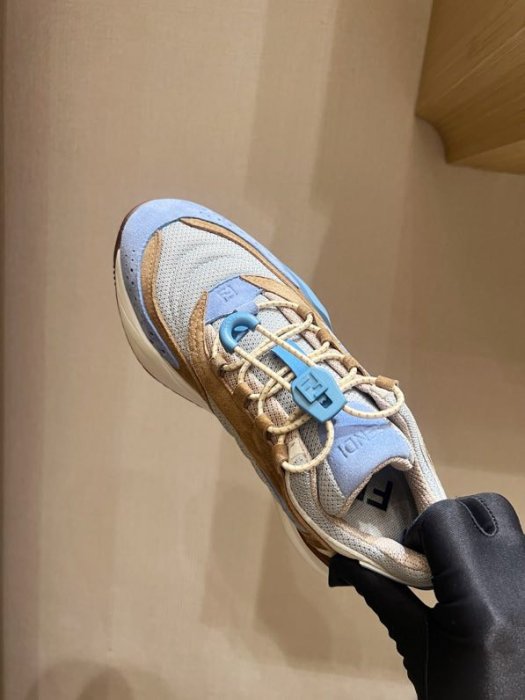 Кроссовки фото 7