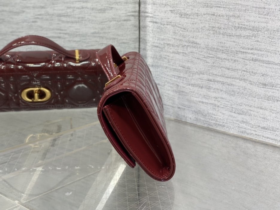 Сумка Miss Caro 24 см фото 5