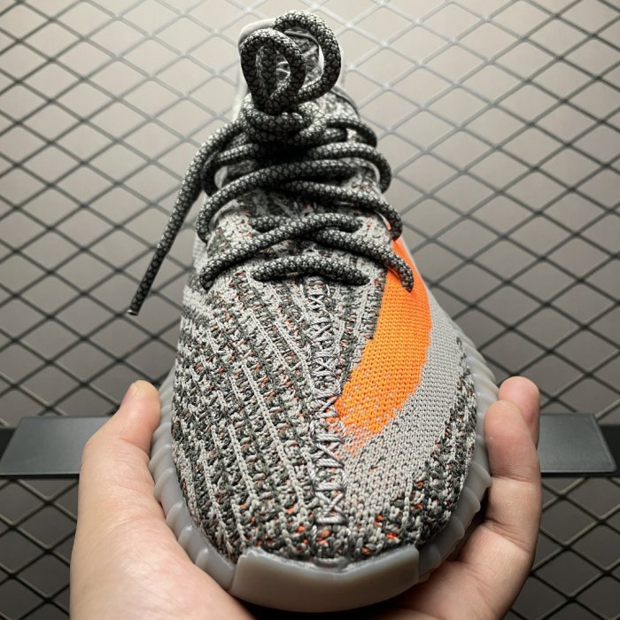 Кроссовки Yeezy Boost 350V2 фото 9