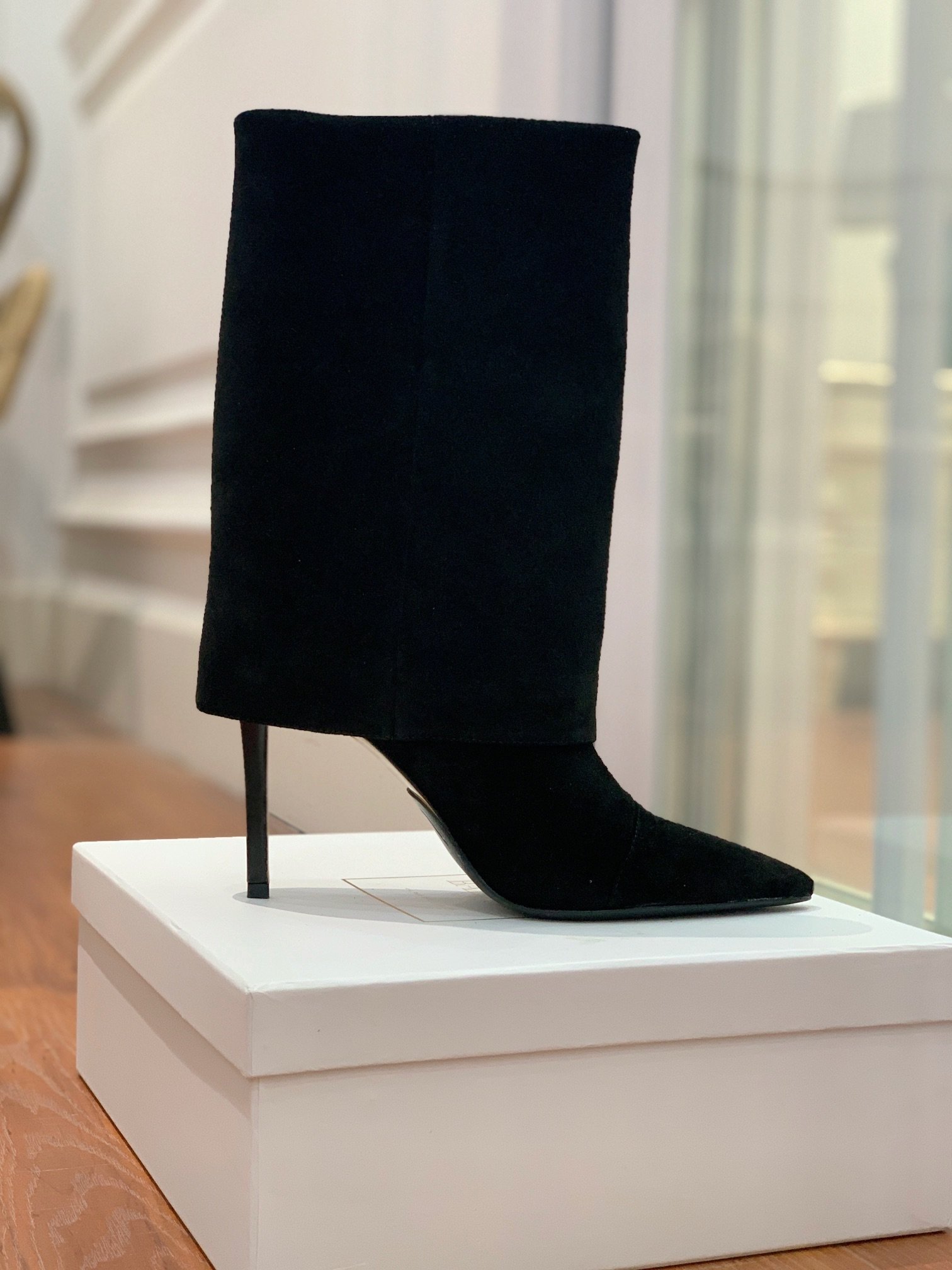 Suede women's boots on high heel фото 9