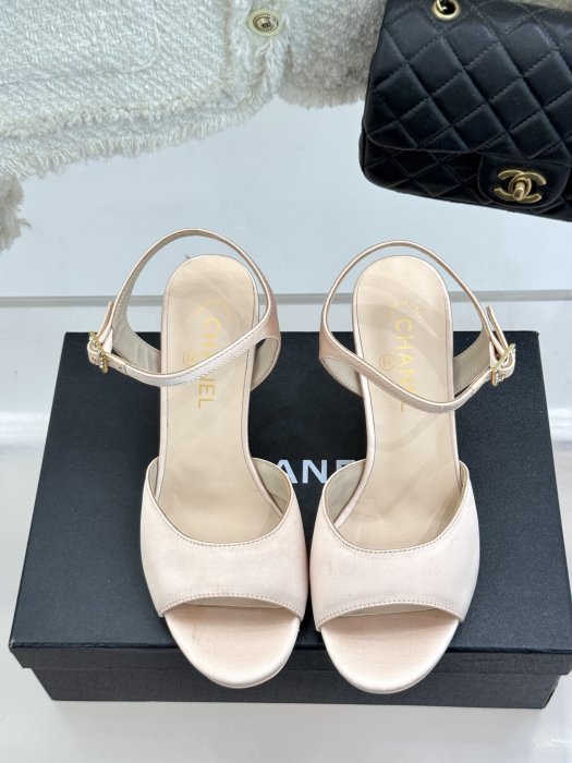 Босоножки фото 4