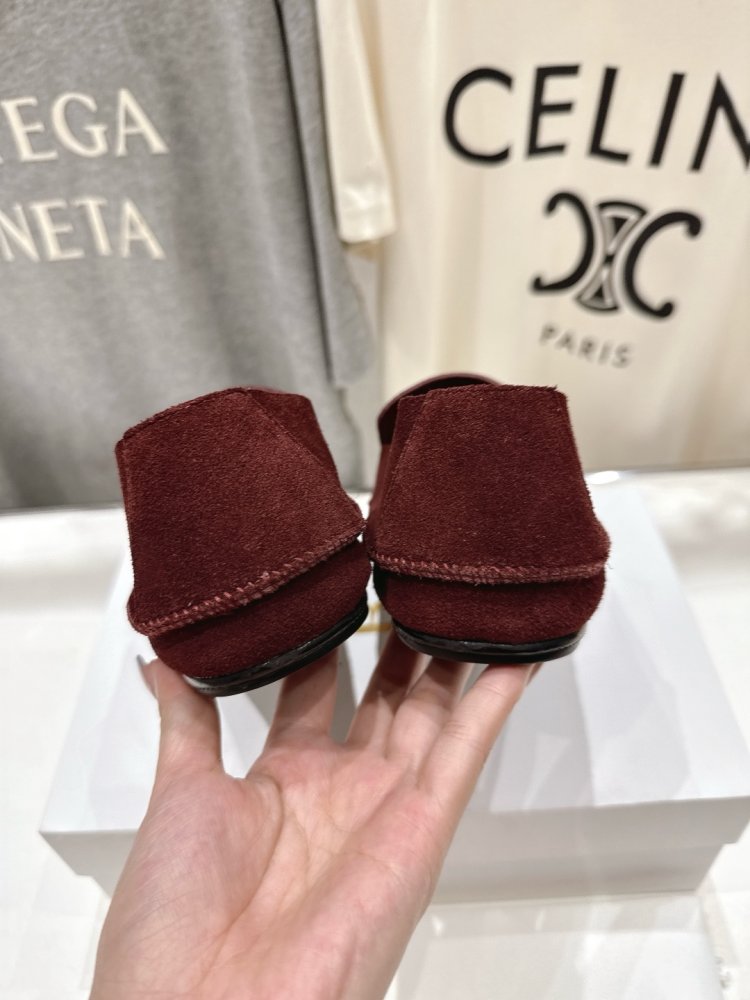 Туфли женские фото 8