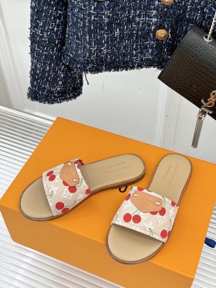 Шлепанцы женские фото 2