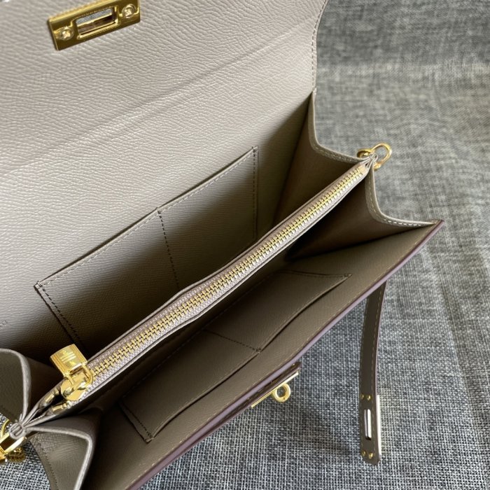 Сумка через плечо Kelly кожаная женская 22 см фото 7