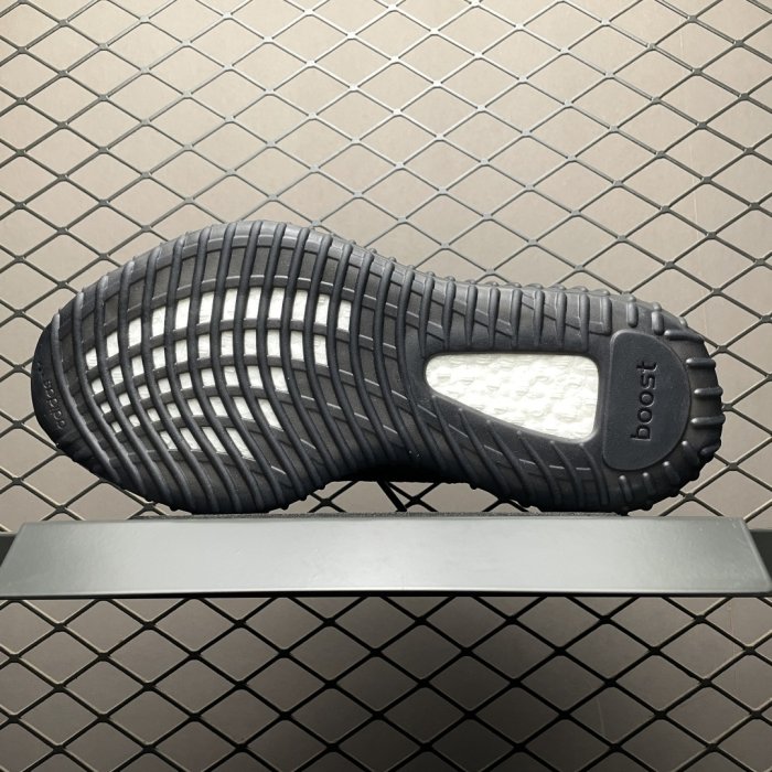 Кроссовки Yeezy Boost 350V2 фото 5
