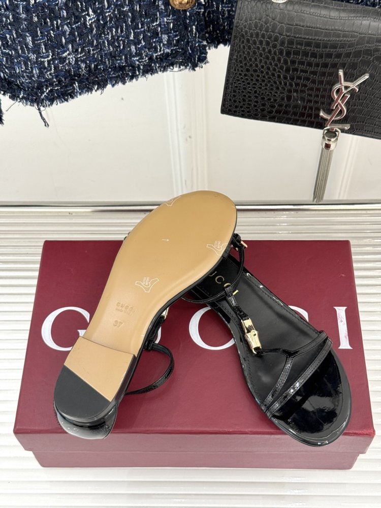 Босоножки фото 9